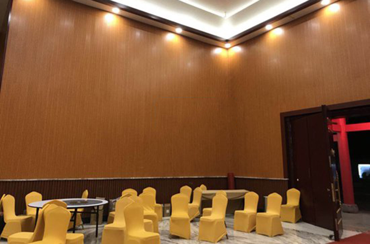 廣西桂林國際酒店宴會(huì)廳吸音板工程